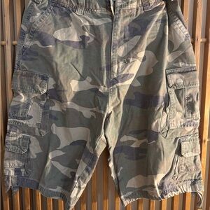Green and Gray Cargo Shorts with Relaxed Fit